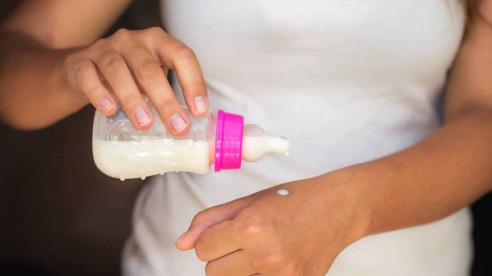 奶粉沖好后可以放多久？